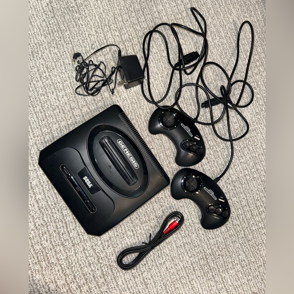 Sega Genesis w/cords & controllers